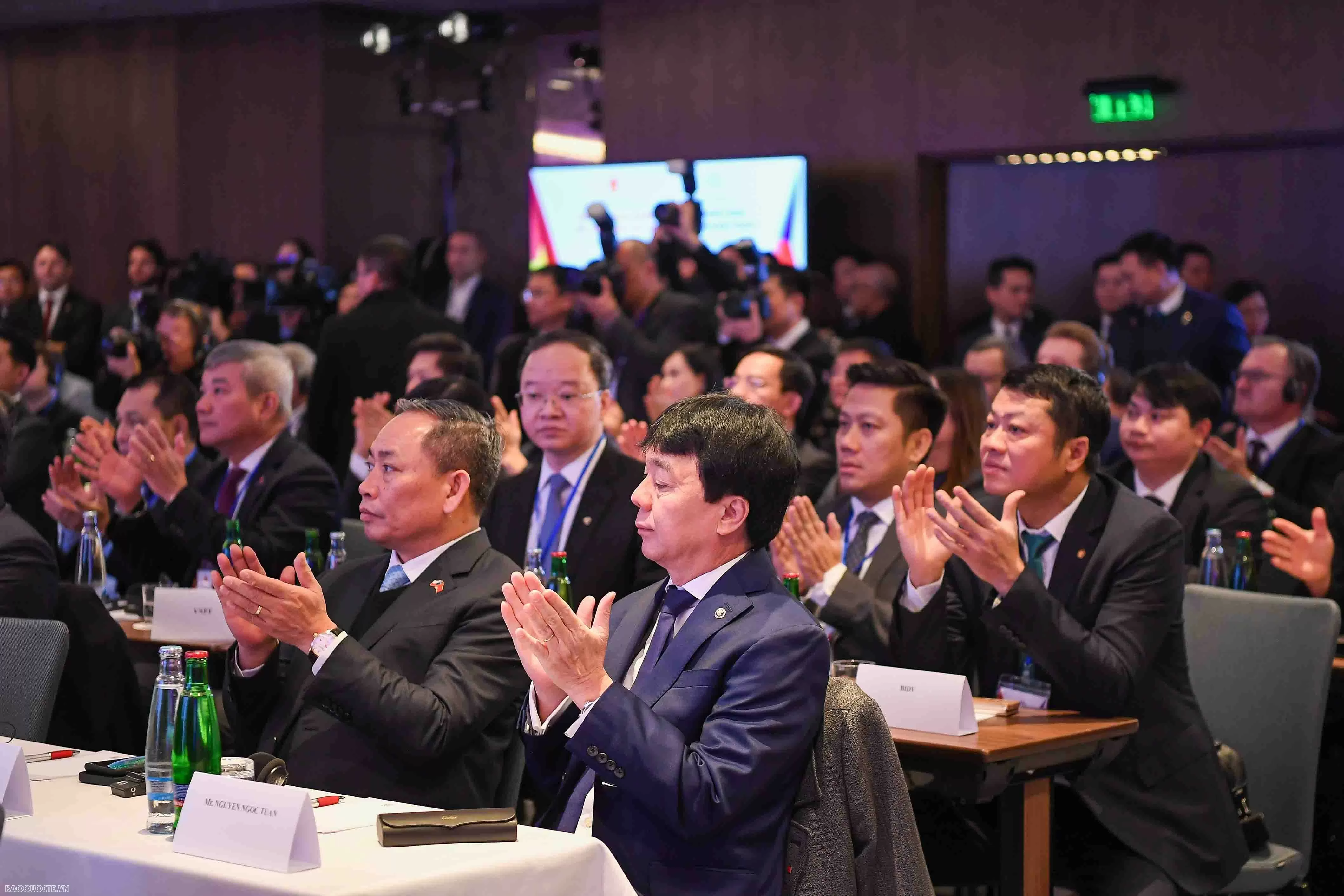 PM Pham Minh Chinh attends Vietnam-Czech Republic Business Forum in Prague