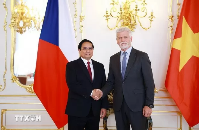 PM Pham Minh Chinh meets with Czech President Petr Pavel in Prague