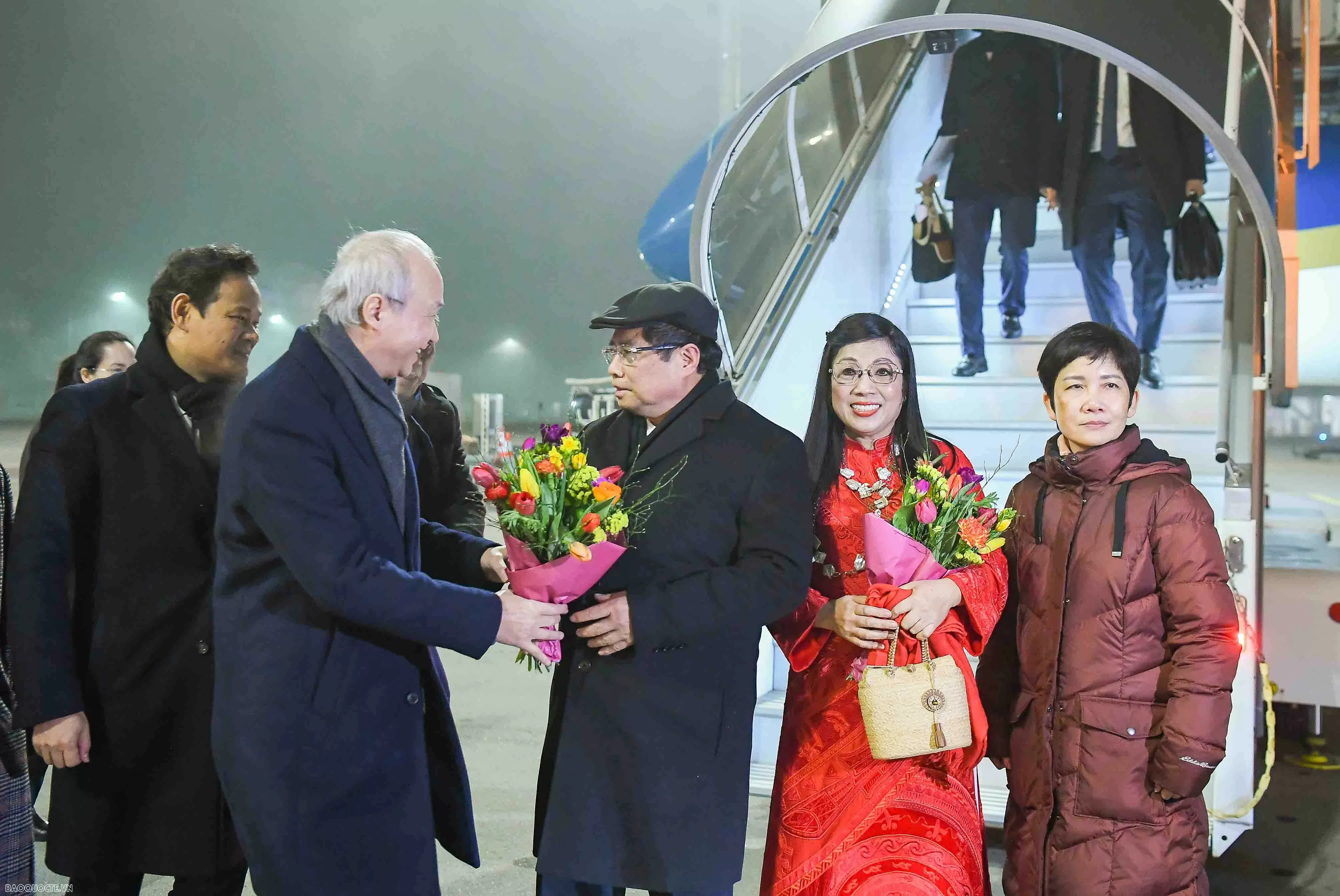 Prime Minister Pham Minh Chinh arrives in Switzerland for 55th WEF meeting