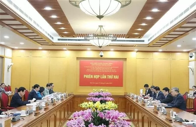 General Secretary To Lam chairs meeting for further refinement in apparatus streamlining process General Secretary To Lam chairs meeting for further refinement in apparatus streamlining process