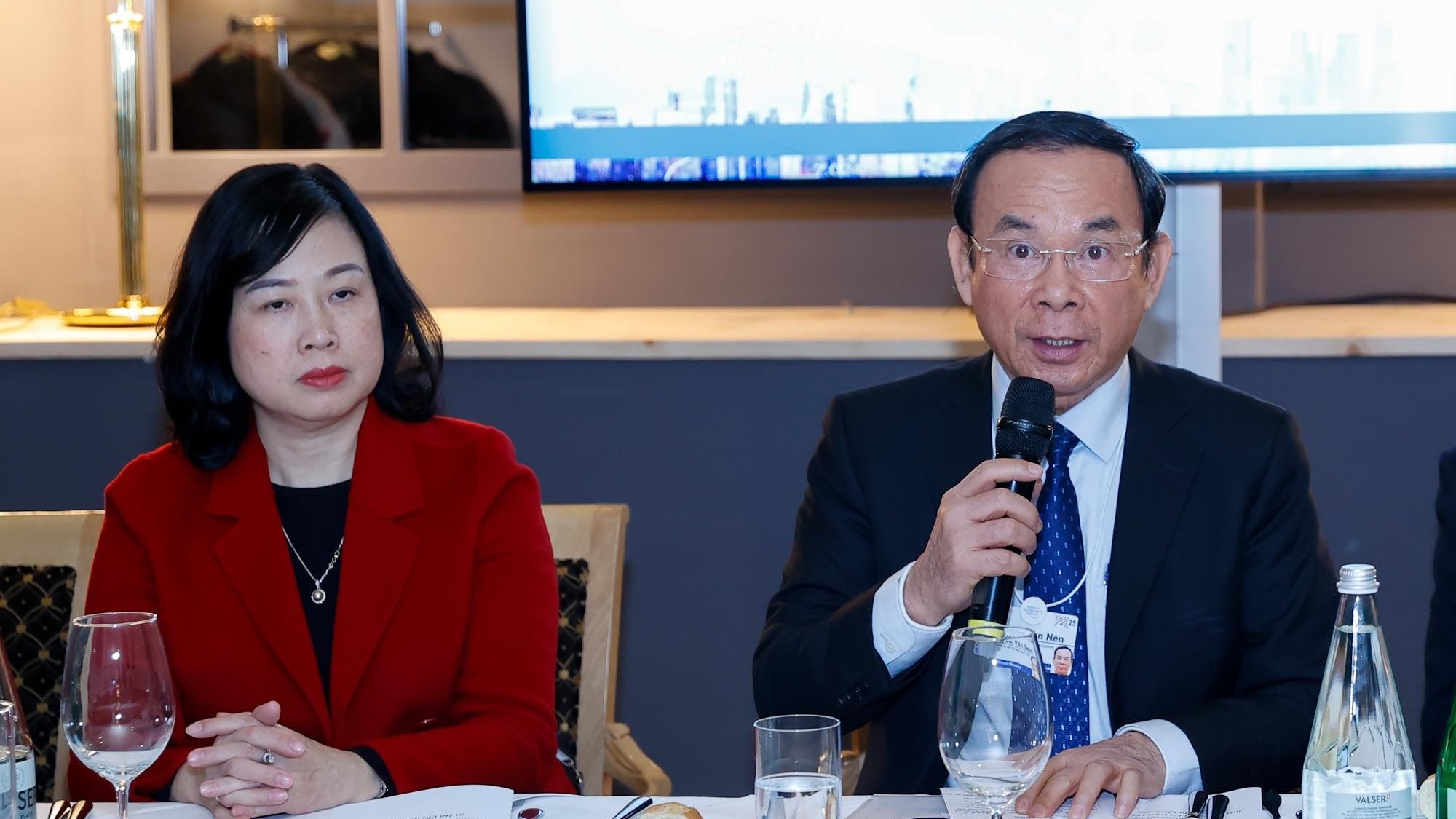 Working breakfast to discuss future of Vietnam's pharmaceutical industry in Davos