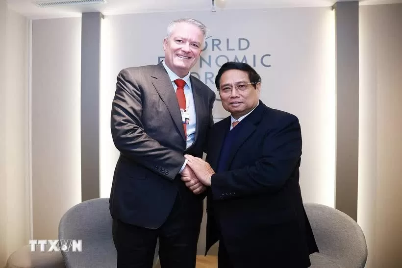 Thủ tướng Phạm Minh Chính gặp Tổng Thư ký Tổ chức Hợp tác và Phát triển kinh tế (OECD) Mathias Cormann. (Nguồn: TTXVN)