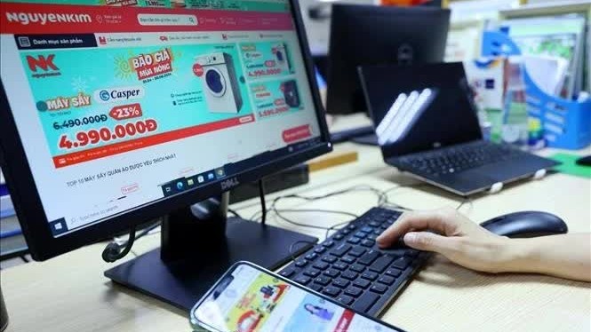 Vietnam takes measures to tighten cross-border e-commerce: MoIT