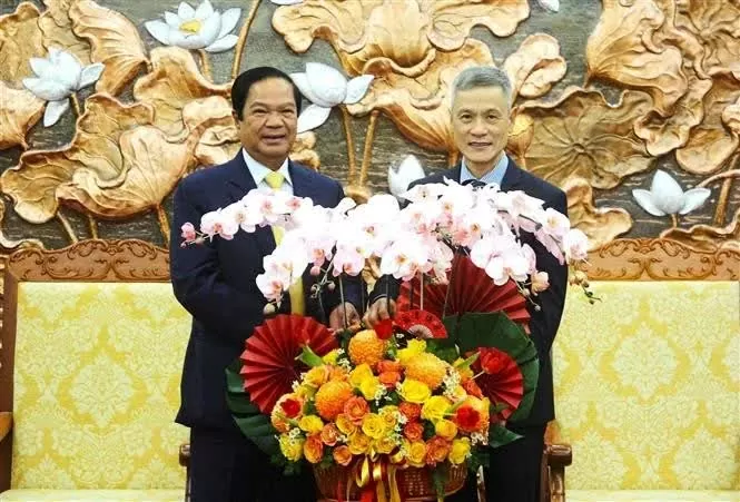 Vietnam, Cambodia, Laos tighten solidarity on Tet occasion Vietnam, Cambodia, Laos tighten solidarity on Tet occasion