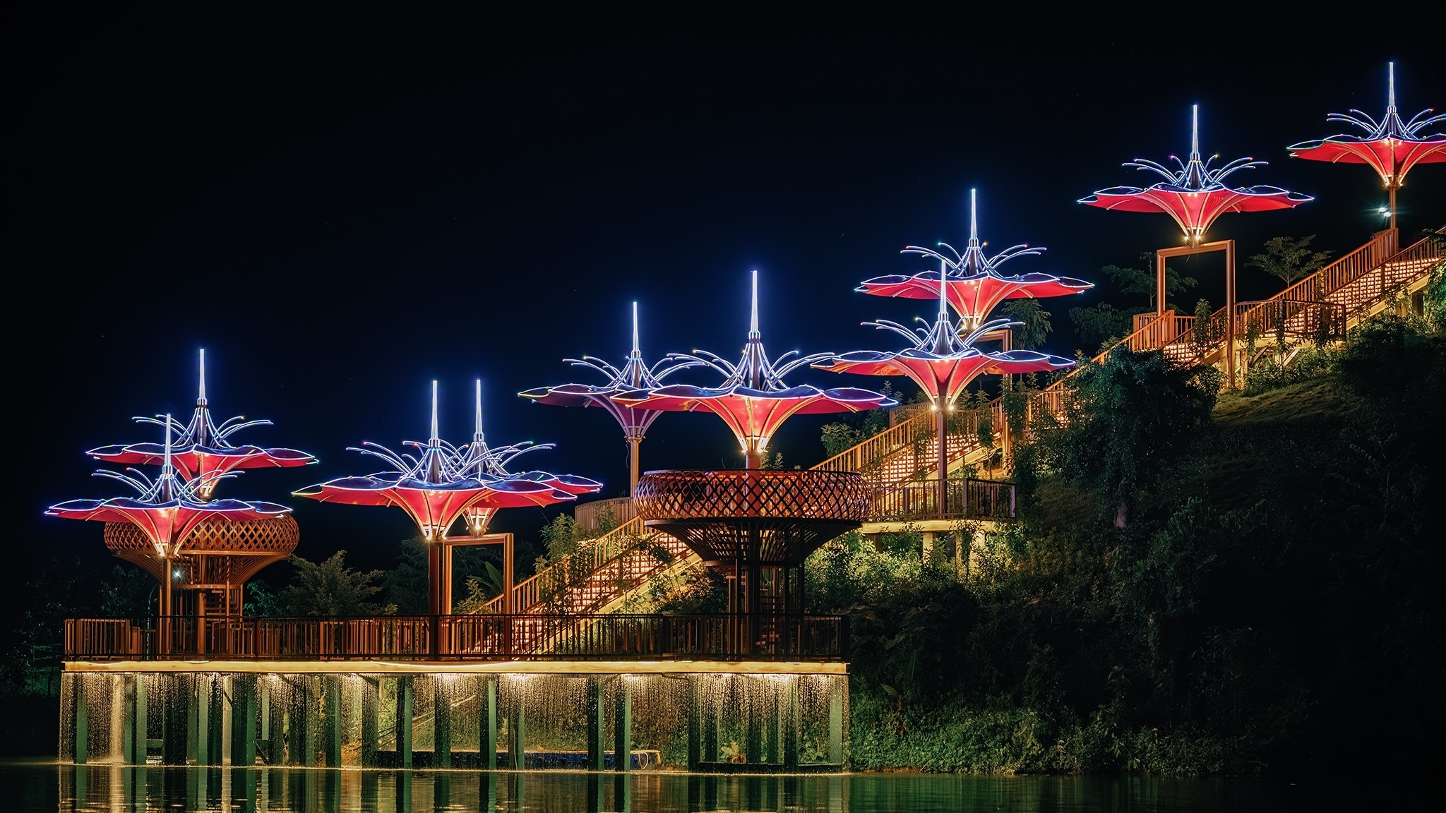 'Alien' rest stop at LAMORI