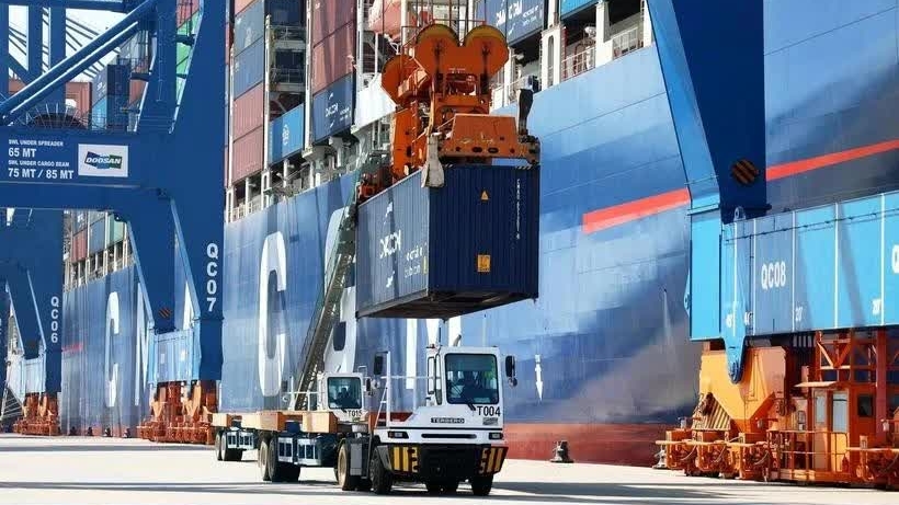 Vietnam’s trade with Singapore record high in 2024