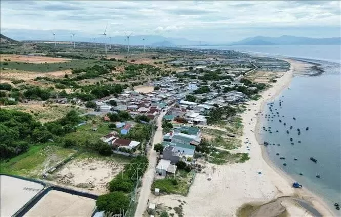 Ninh Thuan sets up steering committee to oversee nuclear power project Ninh Thuan sets up steering committee to oversee nuclear power project