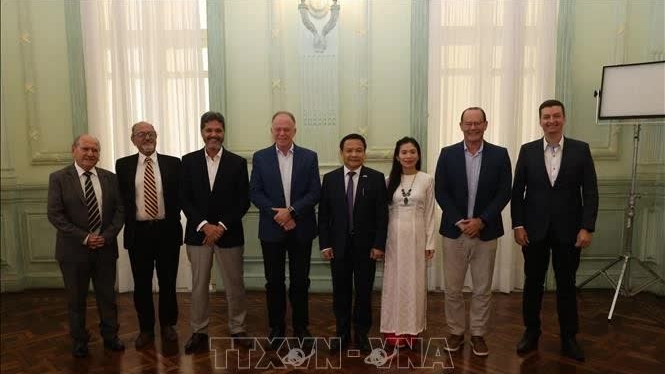 Vietnam to set up cooperation with Brazil's Espirito Santo state