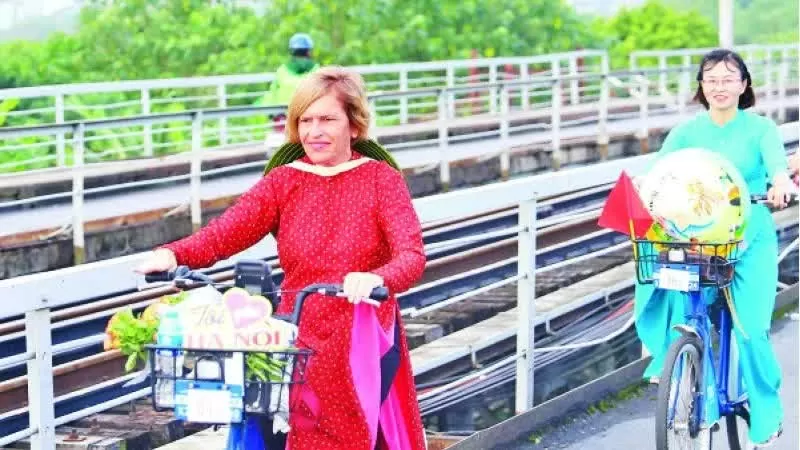 Foreign enthusiasts spread Vietnamese culture worldwide Foreign enthusiasts spread Vietnamese culture worldwide