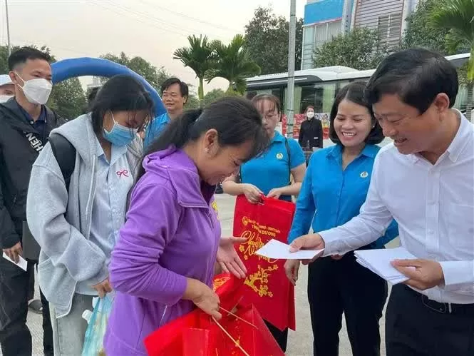 Initiatives launched to ensure no one left behind during Tet Initiatives launched to ensure no one left behind during Tet