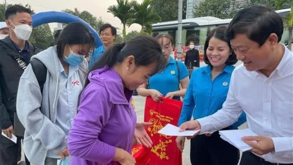 Initiatives launched to ensure no one left behind during Tet Lunar New Year