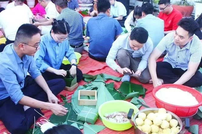 Vibrant activities to celebrate Tet by OV communities Vibrant activities to celebrate Tet by OV communities