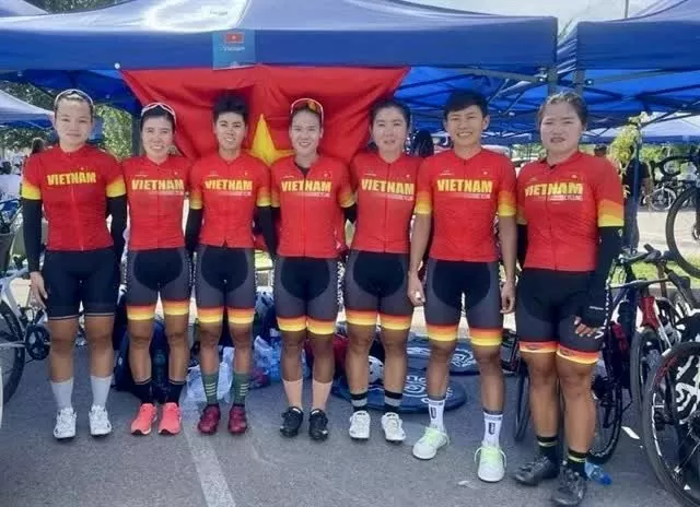 The Vietnamese national cycling team. (Source: VCF)