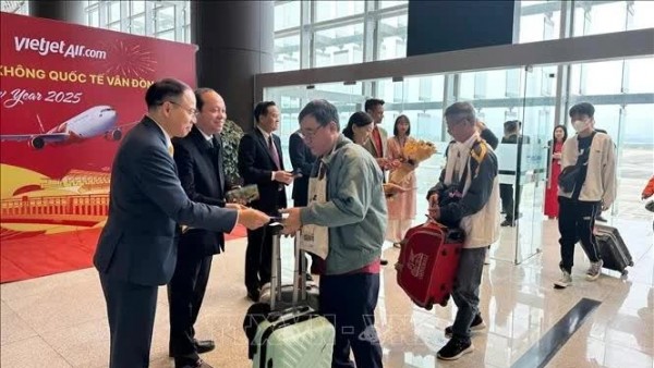 Quang Ninh attracts some 970,000 visitors during Tet Lunar New Year: Tourism Department