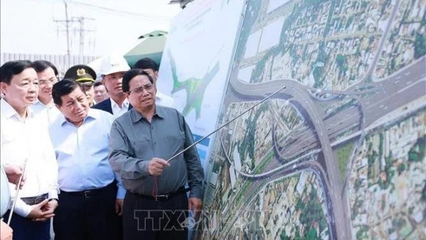 PM Pham Minh Chinh orders focus on key tasks to ensure fulfillment of socio-economic development goals