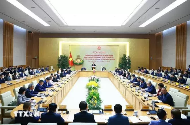 PM urges business leaders to drive economic growth PM urges business leaders to drive economic growth