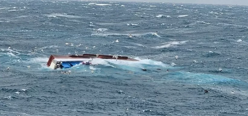 Keeps close watch on rescue efforts for Vietnamese missing in RoK vessel incident: Embassy Keeps close watch on rescue efforts for Vietnamese missing in RoK vessel incident: Embassy