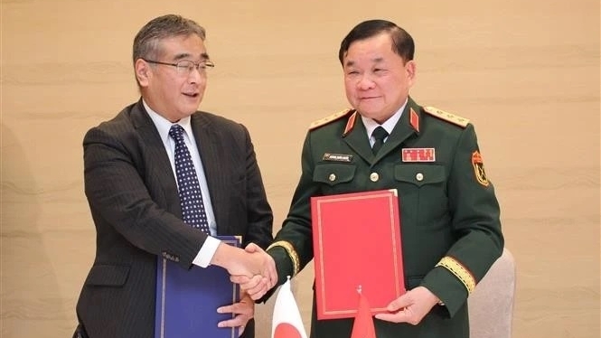 Vietnam, Japan officials hold 11th defence policy dialogue in Fukuoka