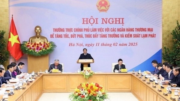 PM Pham Minh Chinh chairs meeting with leaders of commercial banks to promote sector’s role in driving economic growth