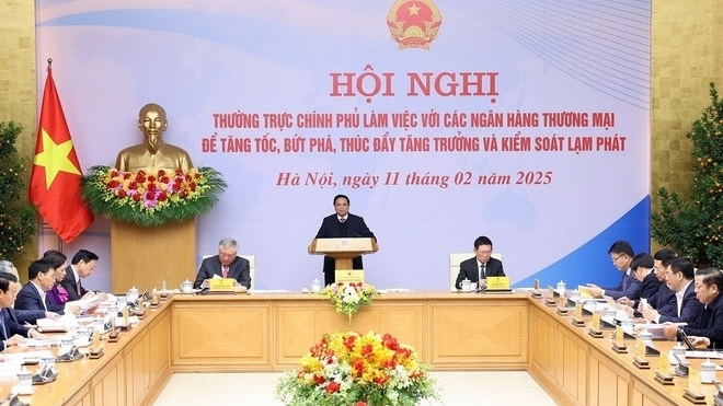 PM Pham Minh Chinh chairs meeting with leaders of commercial banks to promote sector’s role in driving economic growth