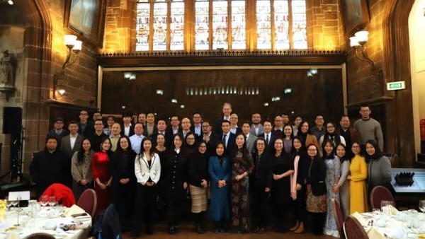 Vietnamese intellectuals in UK, Ireland make substantive contributions to Fatherland