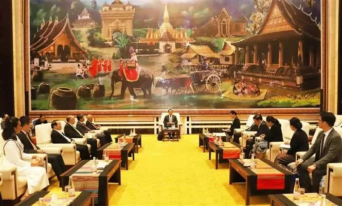 Vietnam strengthens business and investment ties in Laos Vietnam strengthens business and investment ties in Laos