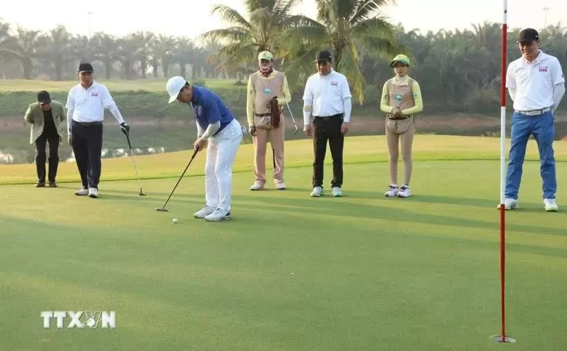 Vietnam, Laos strengthen people-to-people diplomacy via golf tournament Vietnam, Laos strengthen people-to-people diplomacy via golf tournament