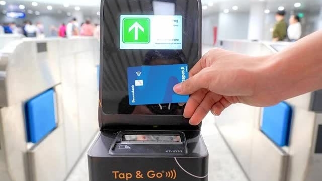 Ho Chi Minh City metro accepts NAPAS cards for ticket payment