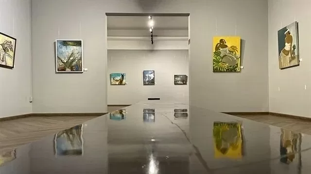 Four Vietnamese-American artists opened joint Exhibition 'Hello Vietnam' Four Vietnamese-American artists open joint Exhibition 'Hello Vietnam'