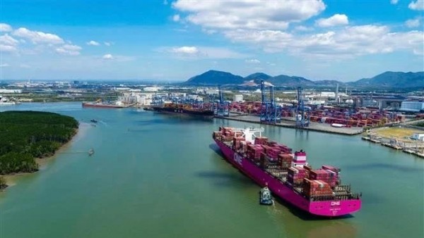 Tan Cang-Cai Mep International Terminal welcomes first vessel from Premier Alliance