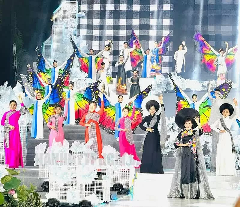 HCM City’s Ao Dai festival returns in March HCM City’s Ao Dai festival returns in March