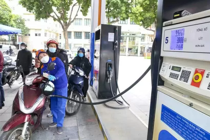 RON95 gasoline prices adjusted up for second consecutive time RON95 gasoline prices adjusted up for second consecutive time