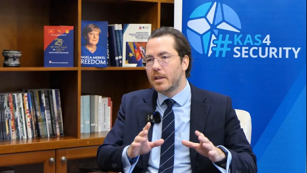 Đại diện thường trú Quỹ Konrad Adenauer Stiftung (KAS) tại Việt Nam Florian Feyerabend. (Ảnh: Thành Long)