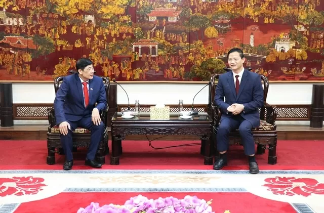 Bac Ninh welcomes delegation of overseas Vietnamese to visit homeland Bac Ninh welcomes delegation of overseas Vietnamese to visit homeland
