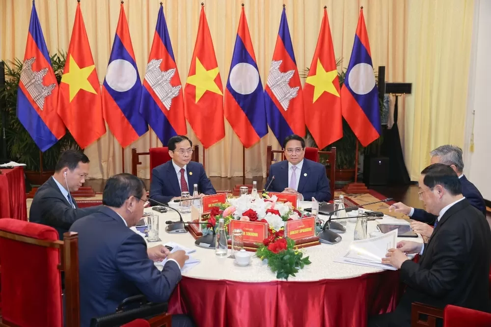 Thủ tướng Phạm Minh Chính gặp làm việc với Thủ tướng Campuchia Hun Manet và Thủ tướng Lào Sonexay Siphandone - Ảnh: VGP/Nhật Bắc Thủ tướng Phạm Minh Chính gặp làm việc với Thủ tướng Campuchia Hun Manet và Thủ tướng Lào Sonexay Siphandone - Ảnh: VGP/Nhật Bắc