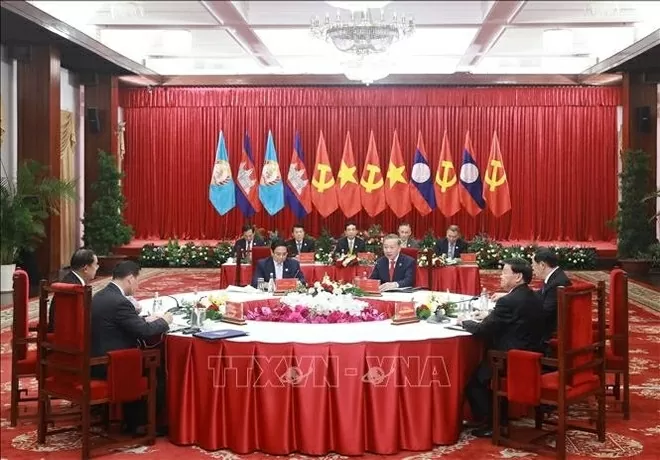 Vietnam, Laos, Cambodia fortify ties in new development phase Vietnam, Laos, Cambodia fortify ties in new development phase