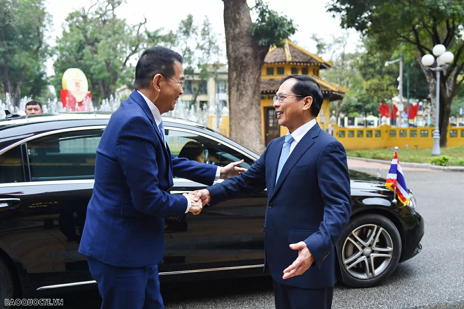Deputy PM, FM Bui Thanh Son welcomed Thai Foreign Minister Maris Sangiampongsa Deputy PM, FM Bui Thanh Son welcomed Thai Foreign Minister Maris Sangiampongsa