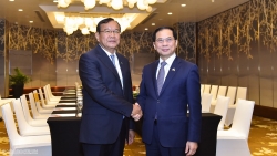 Vietnam, Cambodia Deputy PMs committed to strengthening mutual trust, solidarity, and close cooperation