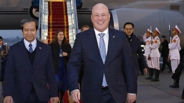 New Zealand Prime Minister Christopher Luxon arrived in Hanoi, beginning official visit to Vietnam