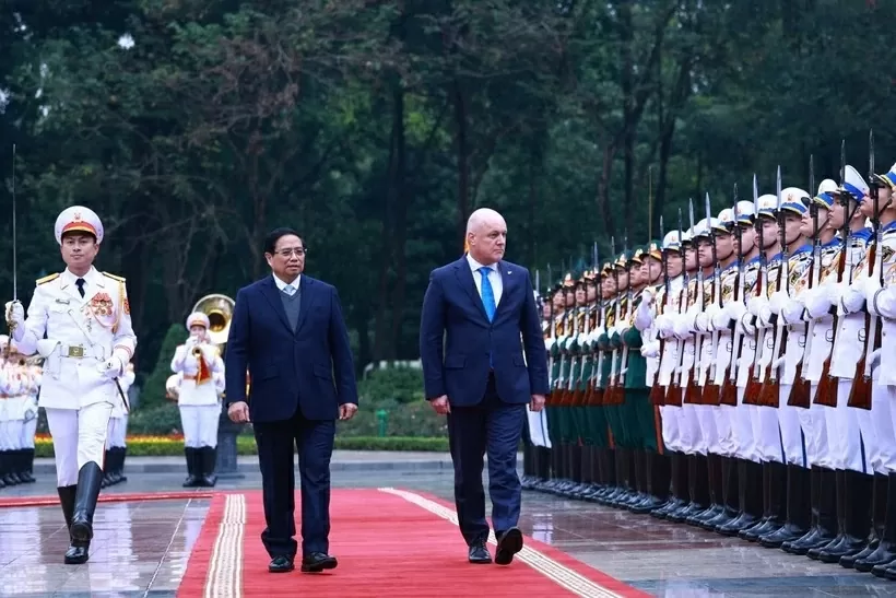 Welcome ceremony held for New Zealand Prime Minister Christopher Luxon in Hanoi Welcome ceremony held for New Zealand Prime Minister Christopher Luxon in Hanoi