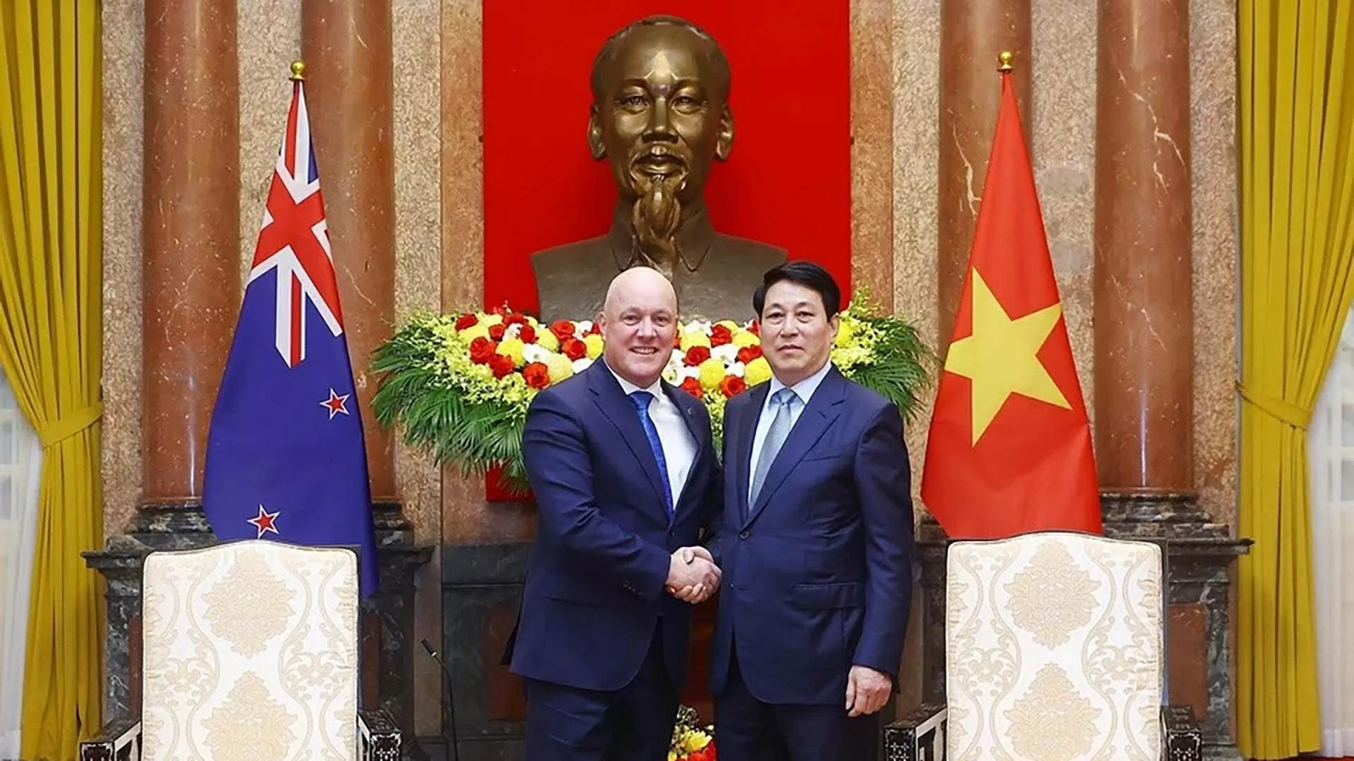 Chủ tịch nước Lương Cường tiếp Thủ tướng New Zealand Christopher Luxon. (Nguồn: TTXVN)