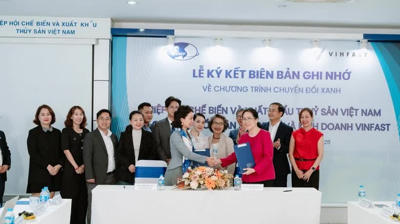 VinFast, VASEP cooperate for green transition