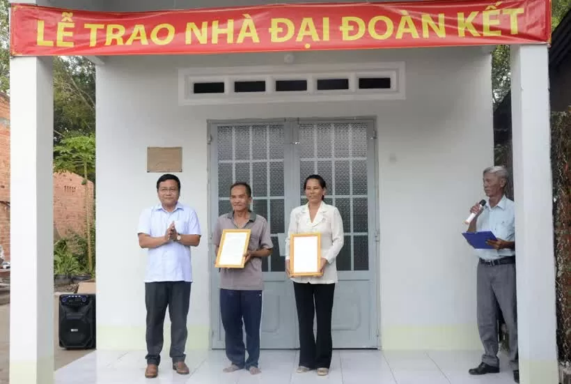 Tay Ninh strives to eliminate temporary houses by Q2 Tay Ninh strives to eliminate temporary houses by Q2