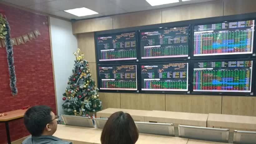Vietnam to create favourable conditions to develop stock market