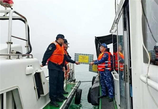 Vietnam, China Coast Guards conduct first joint patrol of 2025 in Gulf of Tonkin Vietnam, China Coast Guards conduct first joint patrol of 2025 in Gulf of Tonkin