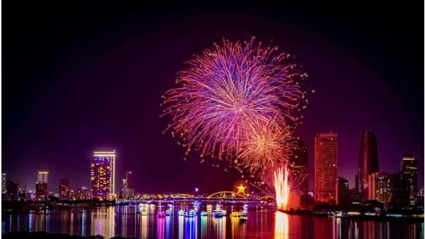 Experience most spectacular fireworks festival at DIFF 2025 in Da Nang