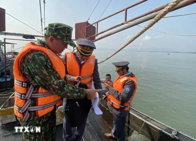 Thanh Hoa tightens management to address ineligible fishing boats Thanh Hoa tightens management to address ineligible fishing boats