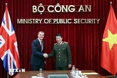 Vietnam, UK officials enhance collaboration in security, human trafficking combat
