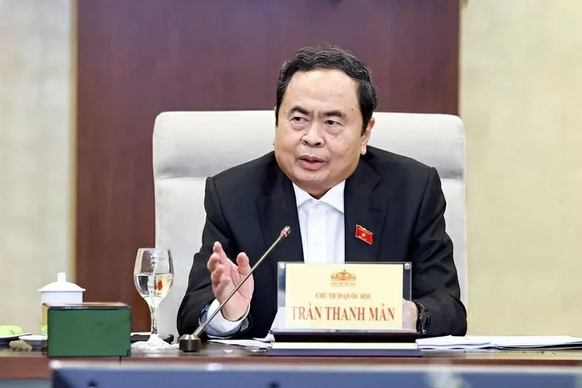 NA Chairman Tran Thanh Man chairs a meeting for legislative agenda
