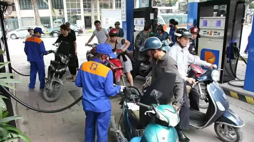 Petrol prices decrease in latest adjustment by Ministries